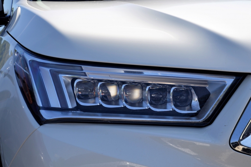 concession-EVENOS-min_acura-headlamp-2834131